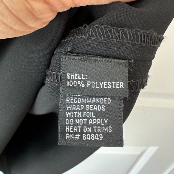 Carmen Marc Valvo Short-Sleeve Beaded Crepe Mini Dress Black (Size 6) - Picture 8 of 11